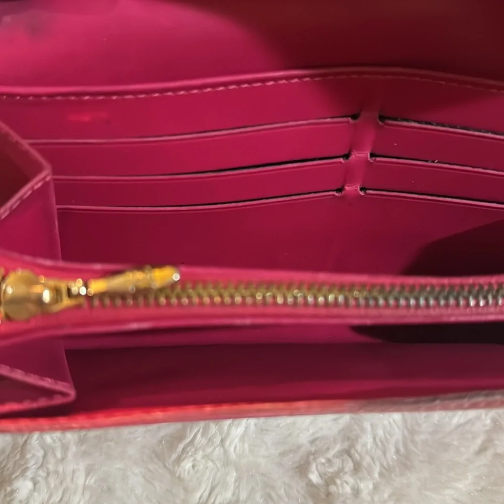 Vintage Louis Vuitton Fire Truck Red Monogram Vernis Long Sarah Wallet - Picture 9 of 16